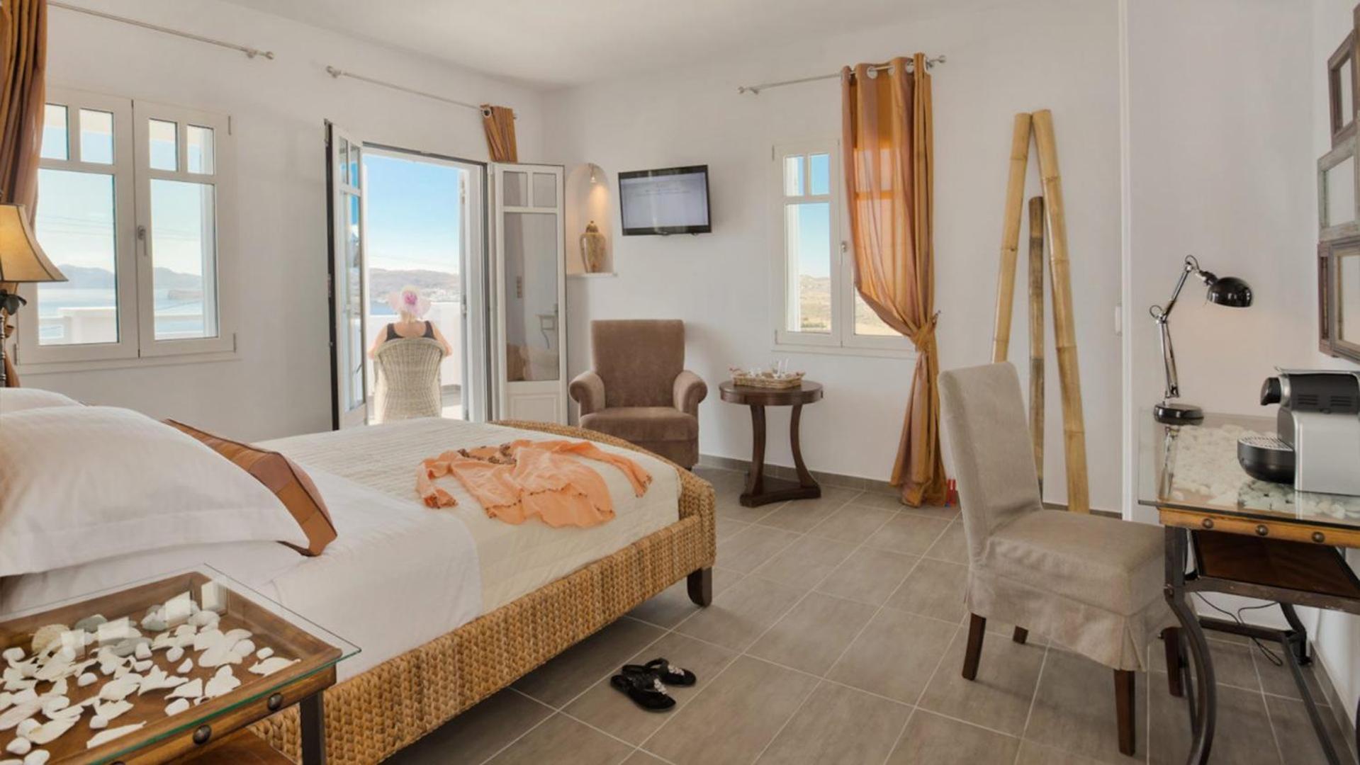 Miland Suites Adamantas  Exteriör bild