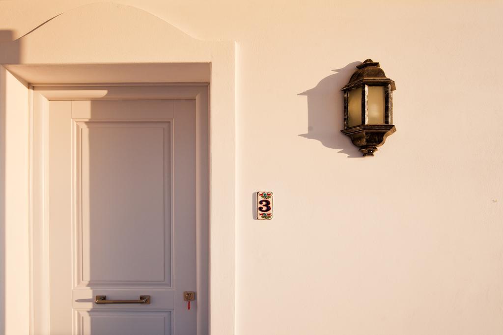 Miland Suites Adamantas  Exteriör bild