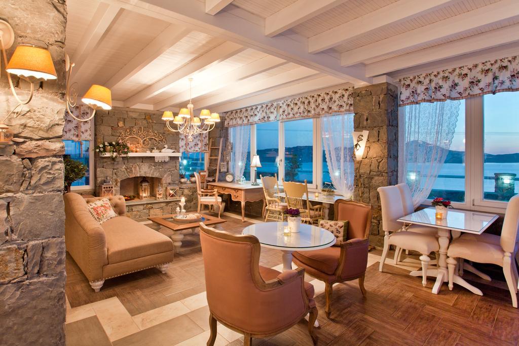 Miland Suites Adamantas  Exteriör bild