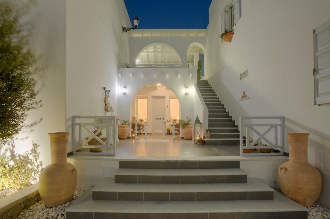 Miland Suites Adamantas  Exteriör bild